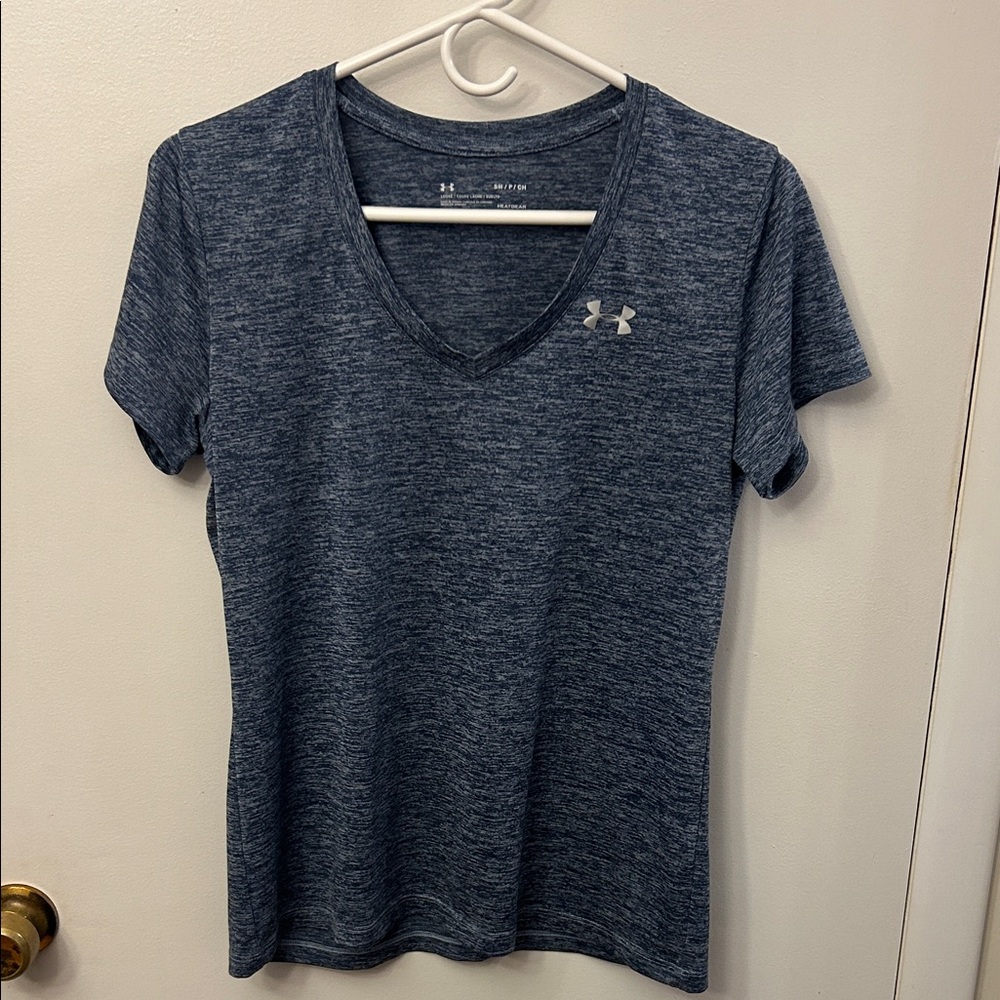 Under Armour Women’s T-shirt Blue Size Small